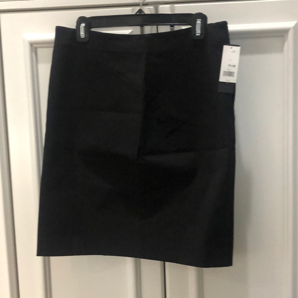 NWT Banana Republic Black Skirt Size 6